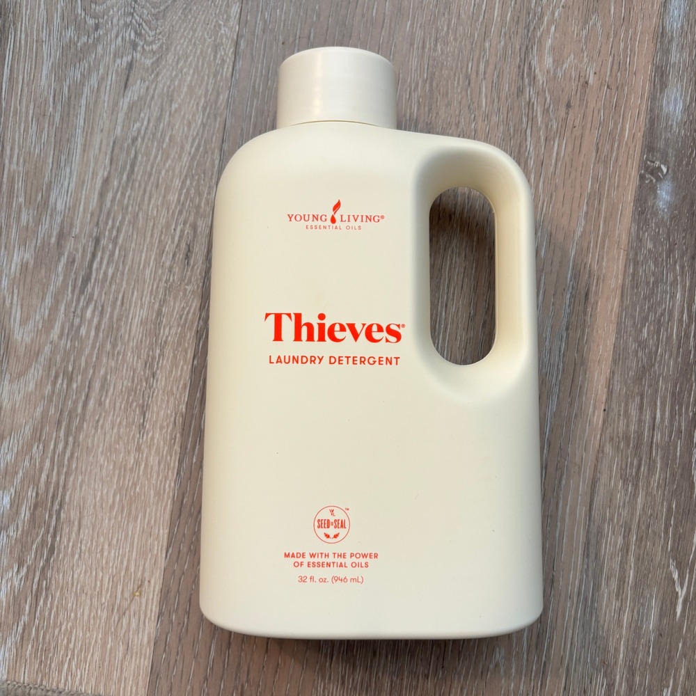 Young Living Thieves Laundry Detergent 32oz Cream Plant-Based Chemical Free